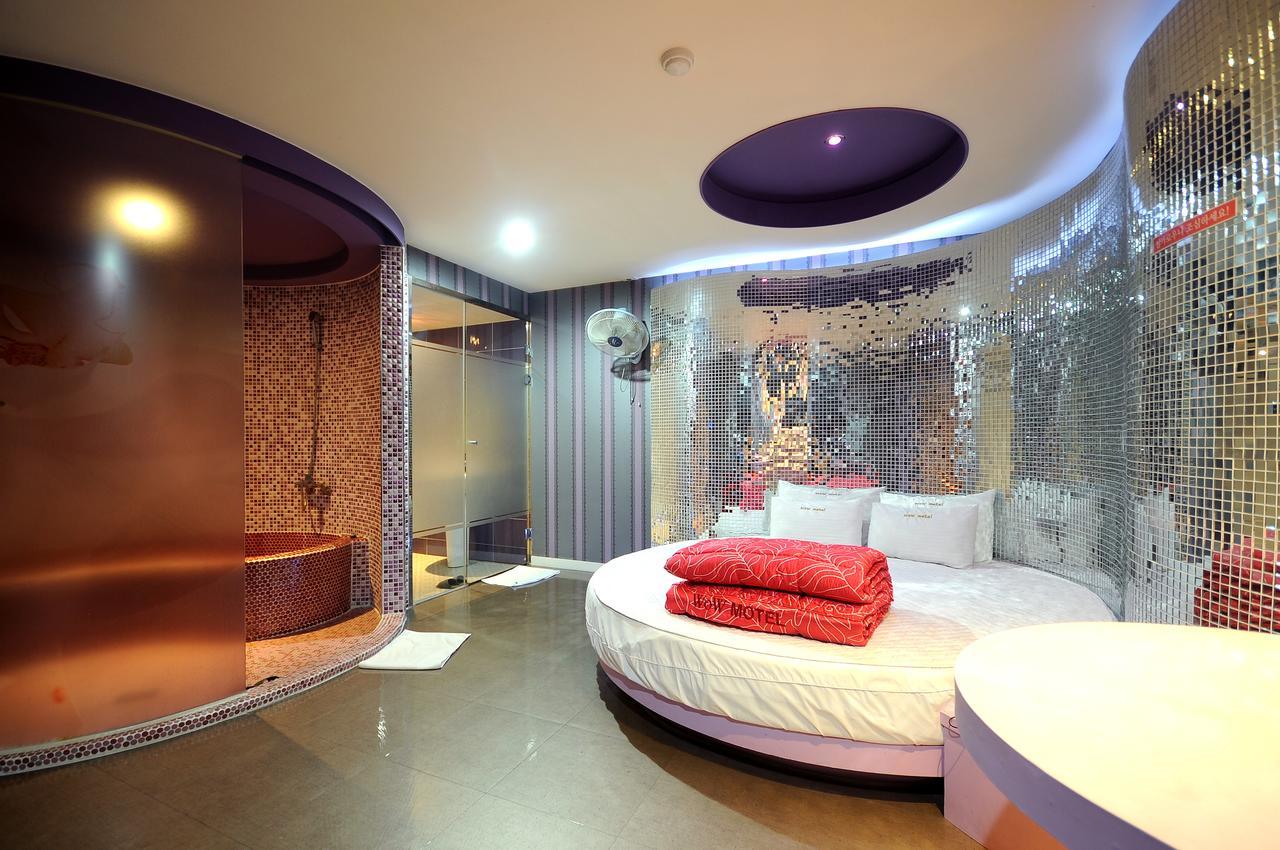 Wow Motel Busan Esterno foto
